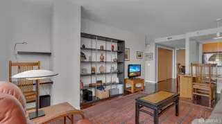 Photo #5: 425011204 Listing 