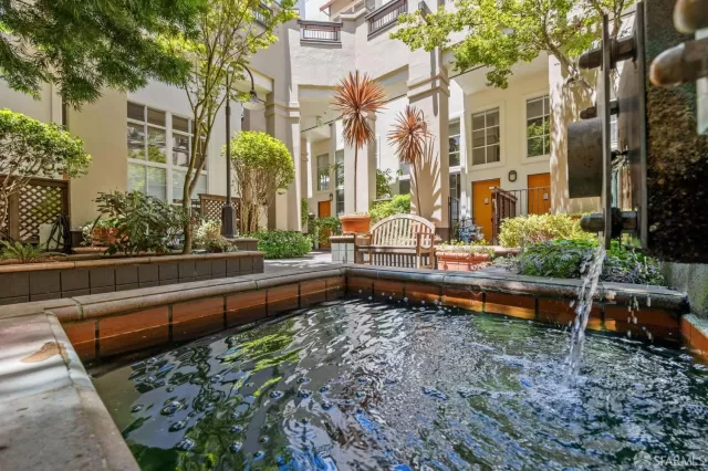 MLS: 425011589 Condo For Sale