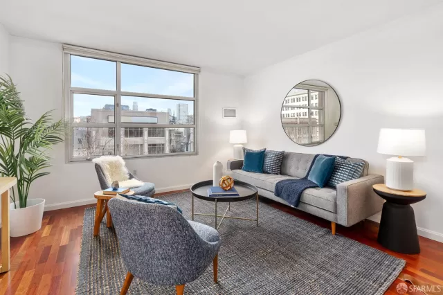 MLS: 425011952 Condo For Sale