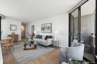 Photo #5: 425011965 Listing 