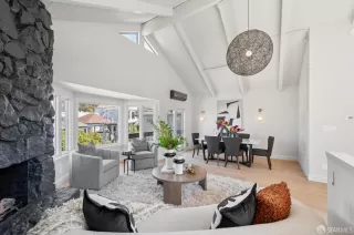 Photo #4: 425012515 Listing 