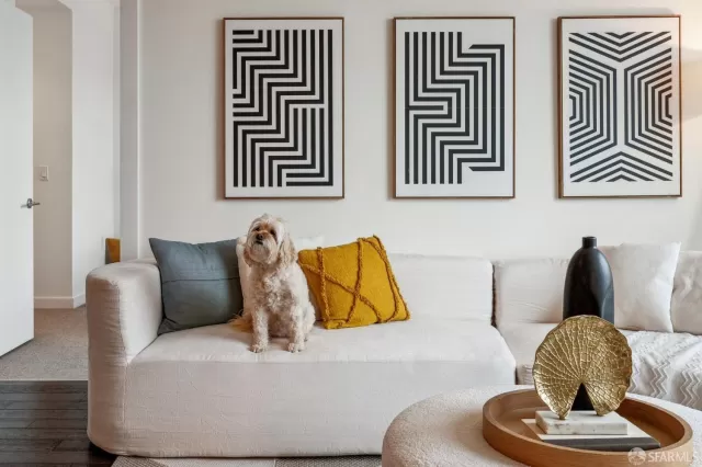 MLS: 425012708 Condo For Sale