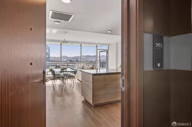 MLS: 425013420 Condo For Sale