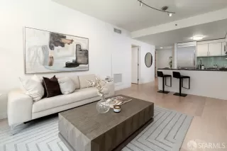 Photo #5: 425013709 Listing 