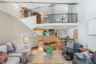 Photo #5: 425013880 Listing 