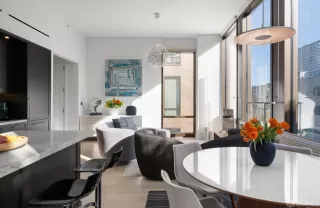 Photo #2: 425013989 Listing 