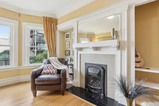 Photo #3: 425014048 Listing