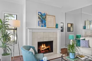 Photo #3: 425014315 Listing