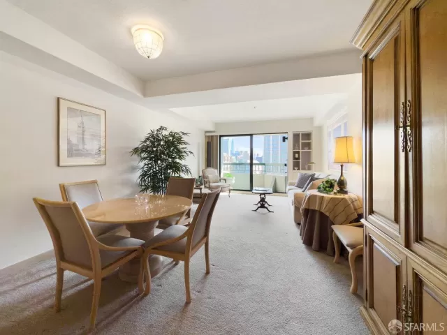 MLS: 425014573 Condo For Sale