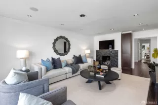 Photo #5: 425014757 Listing 