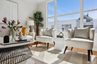 Photo #2: 425014959 Listing