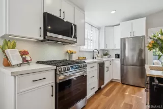 Photo #6: 425015024 Listing 