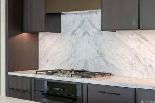 Photo #4: 425015312 Listing 