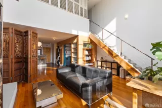 Photo #3: 425015415 Listing 