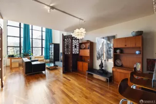 Photo #5: 425015415 Listing 