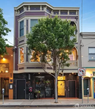 Photo #2: 425015626 Listing 