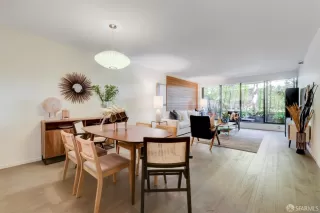 Photo #1: 425015668 Listing