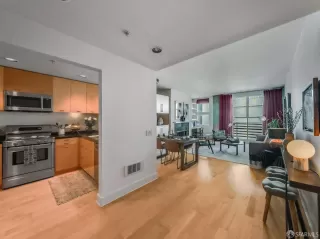 Photo #2: 425016325 Listing 