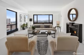 Photo #3: 425016376 Listing 