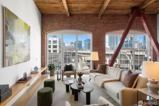 Photo #5: 425016391 Listing