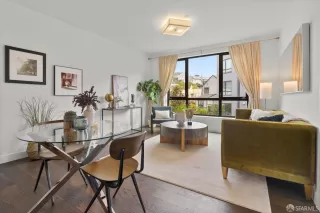 Photo #2: 425016457 Listing