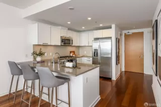 Photo #5: 425016459 Listing 