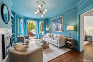 Photo #2: 425016725 Listing