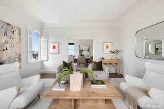 Photo #5: 425016930 Listing