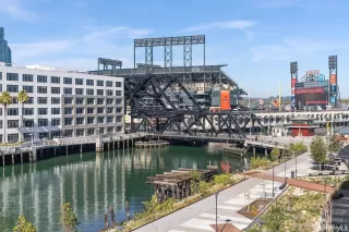 Photo #4: 425017148 Listing 