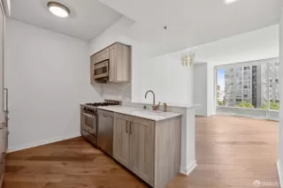 Photo #1: 425018259 Listing 