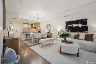 Photo #1: 425018405 Listing 