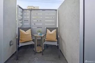 Photo #4: 425018405 Listing 