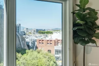 Photo #5: 425018474 Listing 