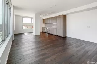 Photo #2: 425018505 Listing