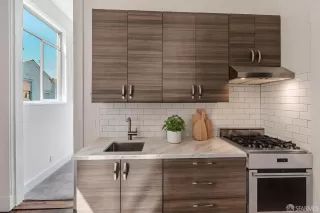 Photo #4: 425018627 Listing 