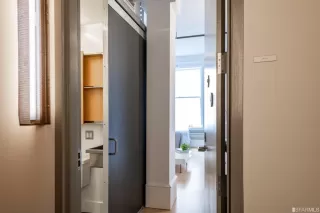 Photo #3: 425019034 Listing