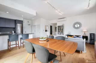 Photo #6: 425019168 Listing