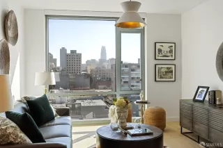 Photo #6: 425019253 Listing 