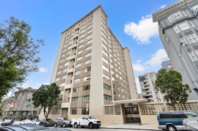 MLS: 425019307 Condo For Sale