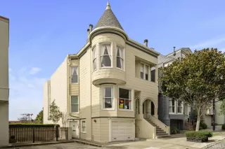 More Details about MLS # 425019572 : 333 CHERRY STREET #B