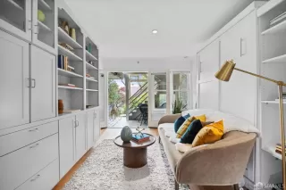 Photo #3: 425019572 Listing