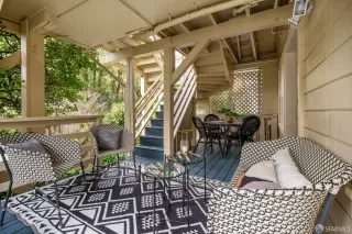 Photo #6: 425019572 Listing