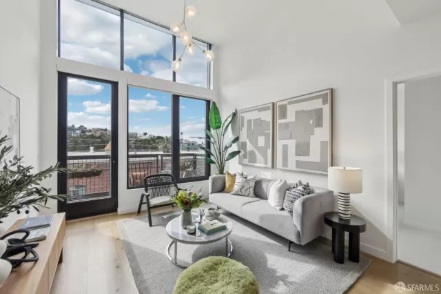 MLS: 425019616 Condo For Sale