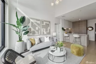 Photo #3: 425019616 Listing