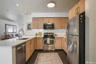 Photo #5: 425019909 Listing 