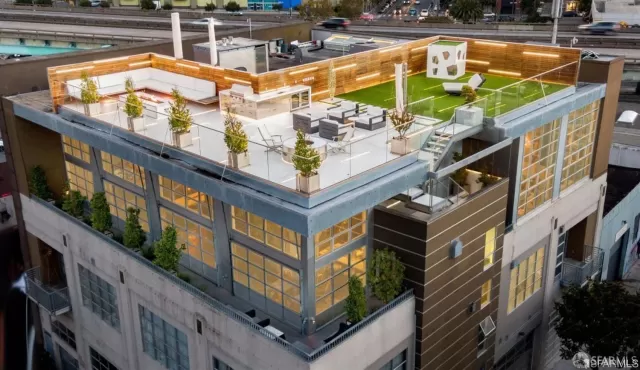 MLS: 425020174 Condo For Sale