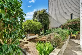 Photo #3: 425020682 Listing
