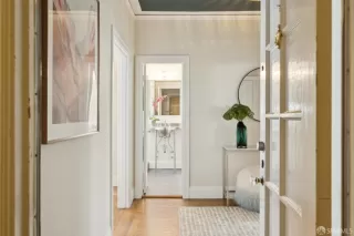 Photo #2: 425020704 Listing
