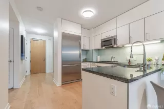 Photo #5: 425020817 Listing 