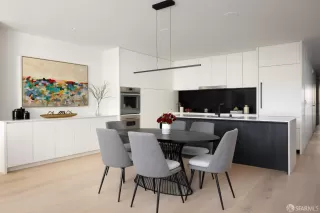 Photo #6: 425020903 Listing